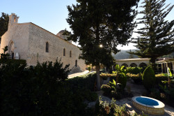 alik 
St Neophytos Monastery, near Paphos 
2020-05-15 19:23:14