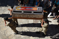 alik 
Feast at St Neophytos Monastery, near Paphos 
18 
2020-05-24 16:55:08