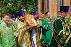 jarek 
The Holy Spirit feast in the Holy Spirit Orthodox church in Białystok  
2020-06-12 08:11:39
