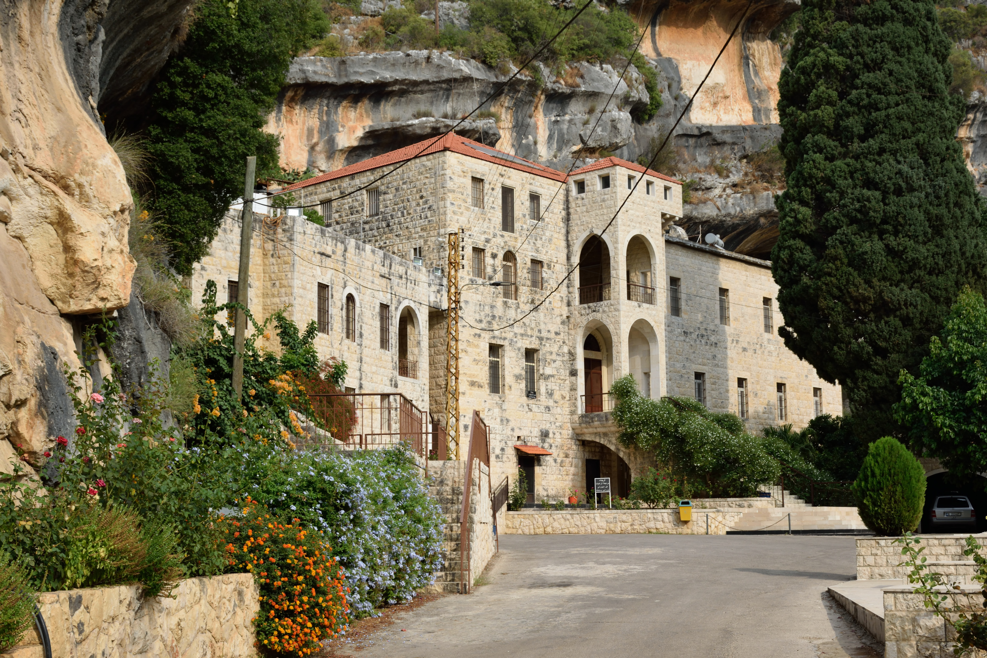 Droga do monasteru Kaftoun