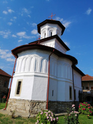 Florina 
Saint Monastery Sărăcinești, Vâlcea county 
2020-08-10 18:39:08