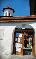 Florina 
Saint Monastery Sărăcinești, Vâlcea county 
15 
2020-08-10 18:40:19