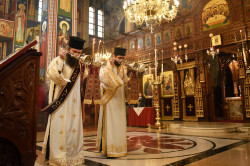 alik 
Vesper on nameday of Metropolitan Athanasios of Limassol in 2019 
2020-08-11 12:53:38