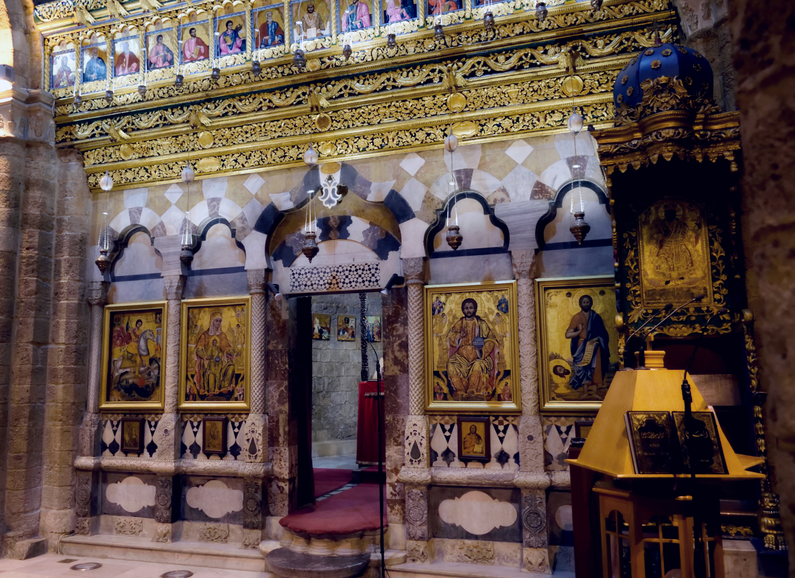 Iconostasis in church of st. George in Al-Mina