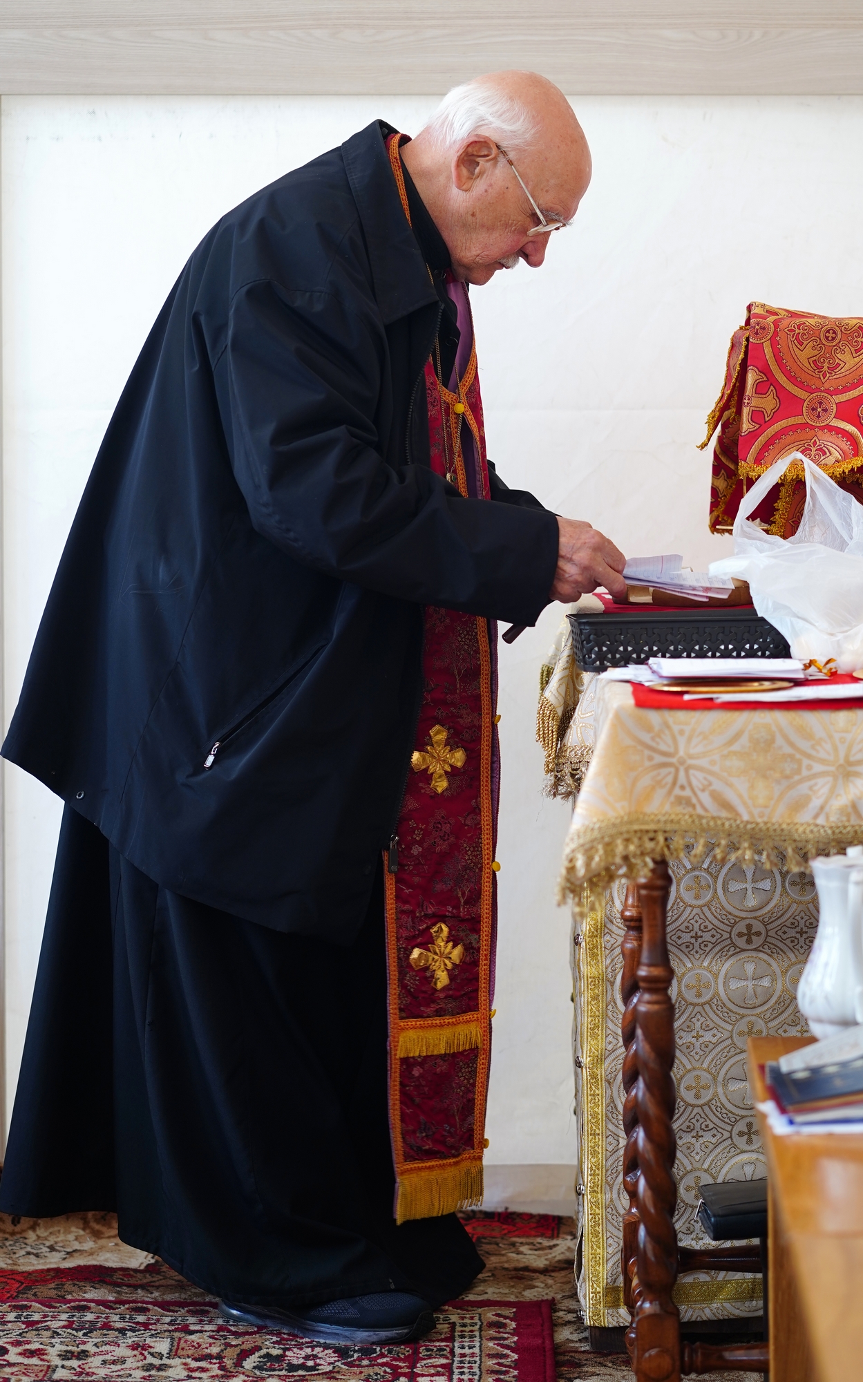 Fr. Anatol Kiryk at Proskomidia