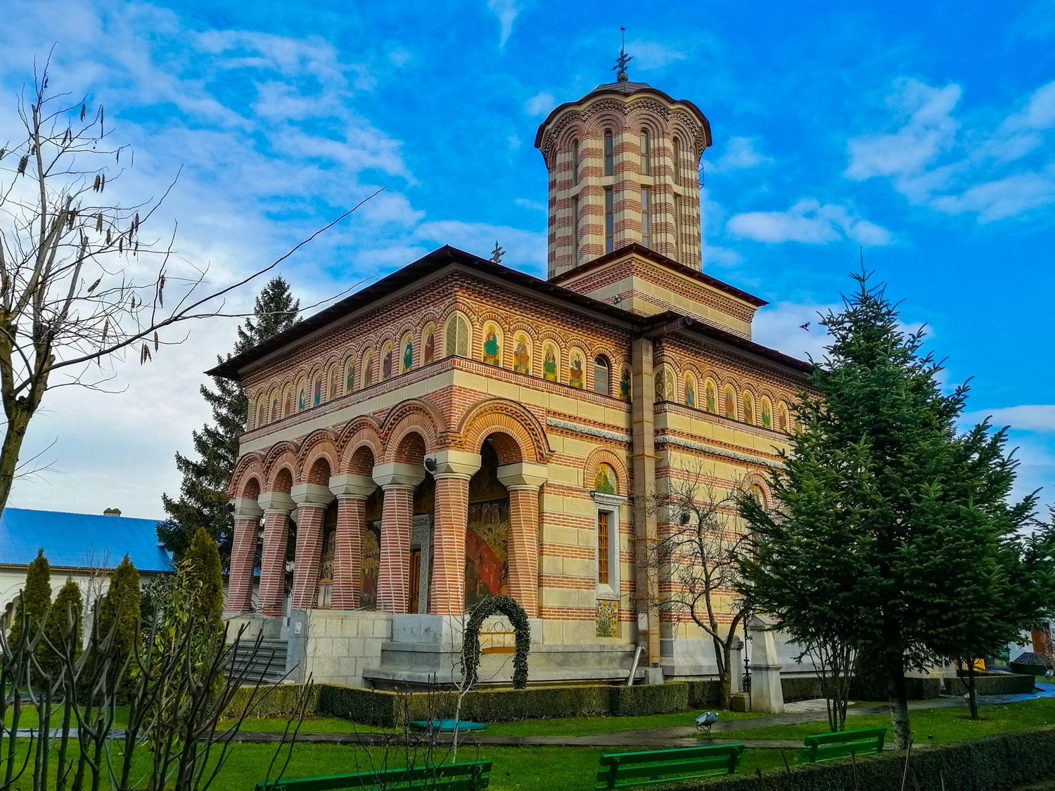 Samurcasesti Monastery