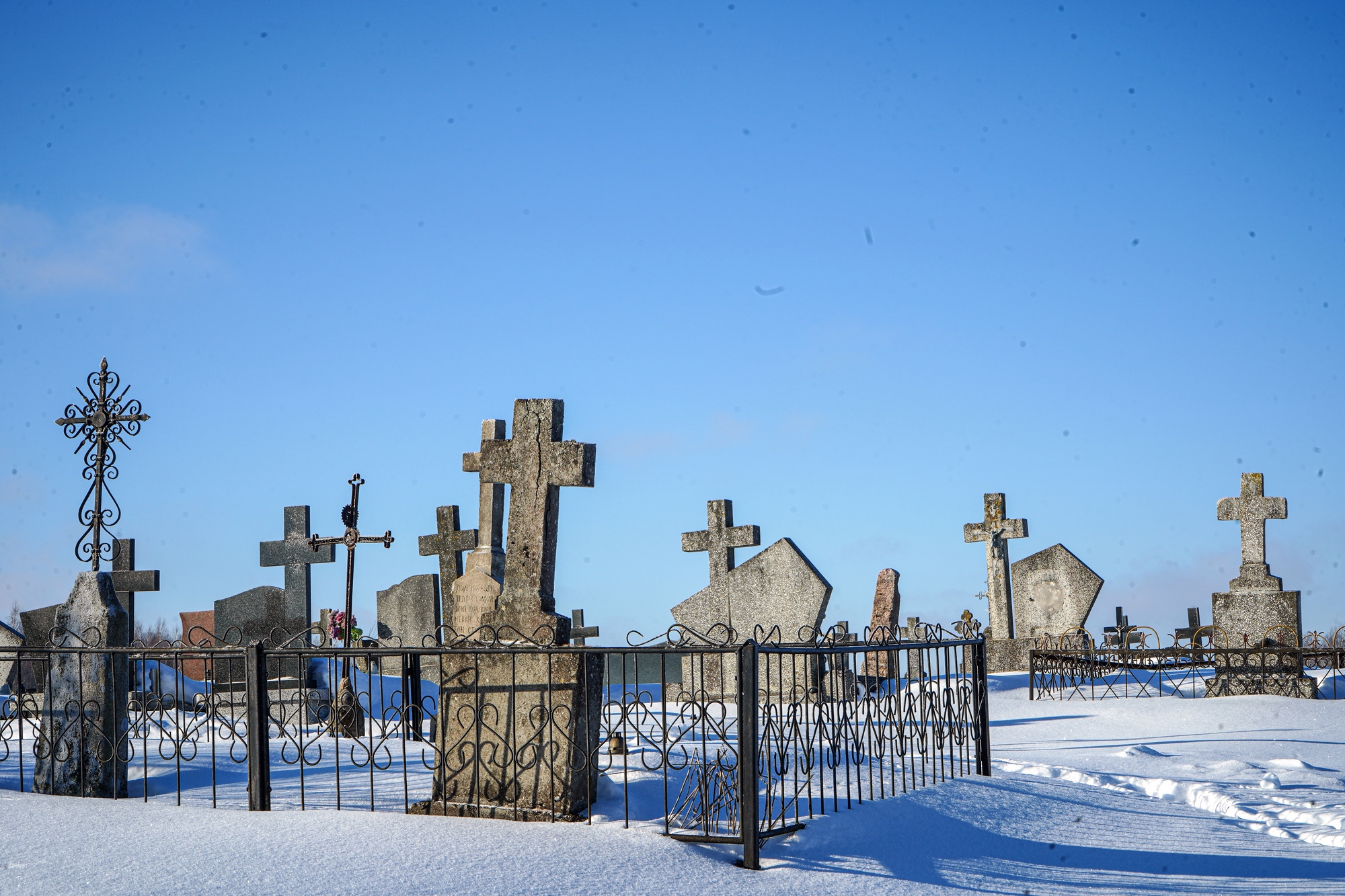 Cementary crosses in Malinniki