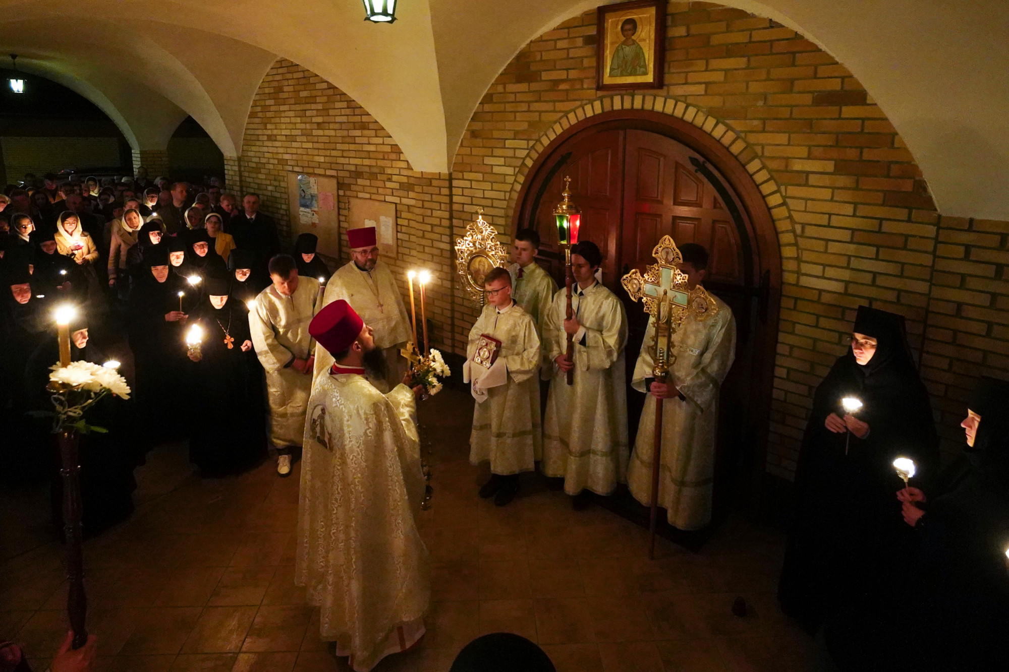 Paschal Divine Liturgy in Zwierki Convent 