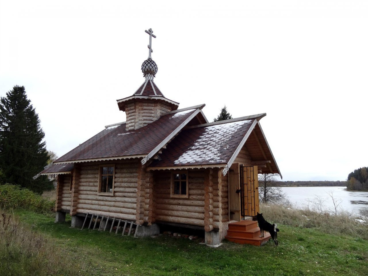 Храм преподобного Иродиона Илоезерского в деревне Попово Белозерского района