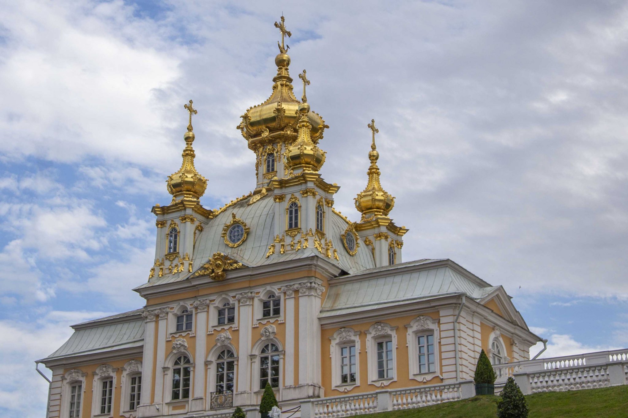 Церковь Петра и павла в Петергофе 