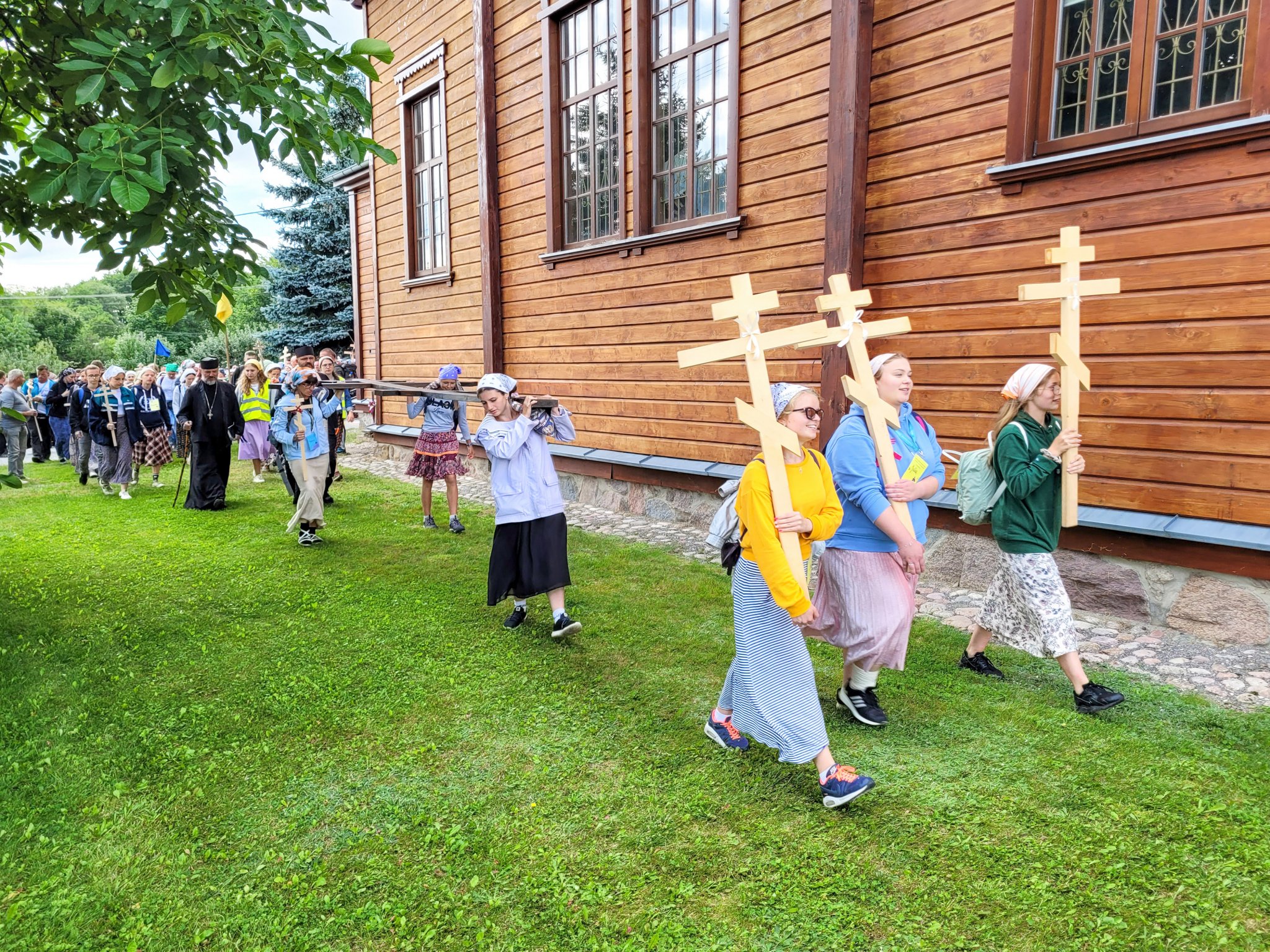 Pilgrims on the way to Grabarka Convent in Milejczyce