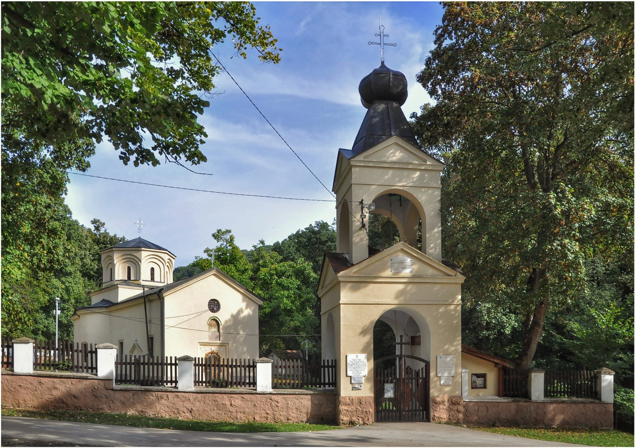 Манастир Ѕв. Архангела  Гаврила, Пирковац