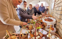 jarek11 
The Passion Saturday in Zwierki Convent 
2022-04-26 17:33:21