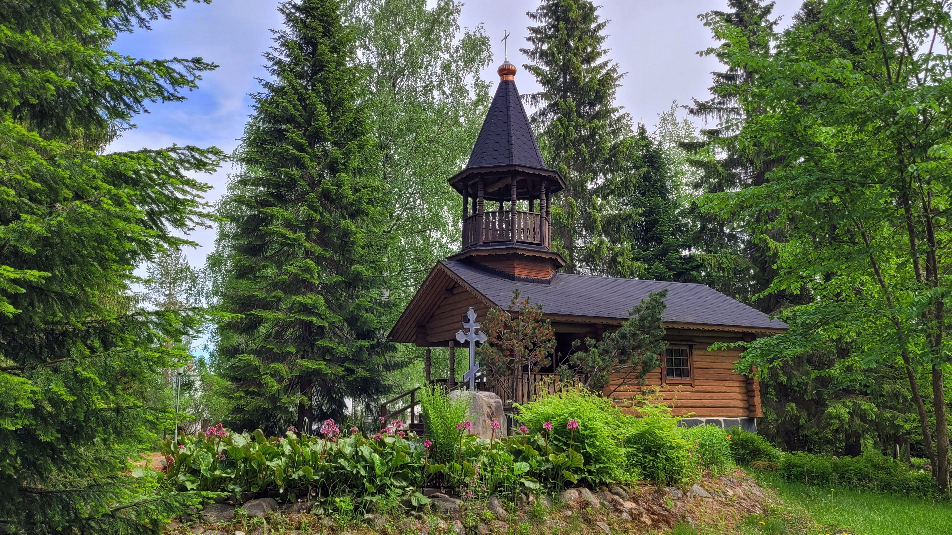 The cementary church of the Lintula Convent