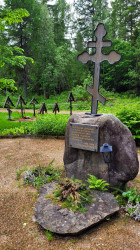 jarek11 
The Orthodox Convent in Lintula. The cementary 
2022-06-24 07:37:28
