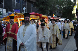 +d.topras+ 
From St. Artemios&#039 Icon Procession, Athens 20 Oct 2022 
2022-10-22 17:57:51