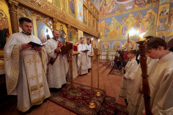 jarek1 
Easter night in Zwierki Convent 
2023-04-27 22:12:16
