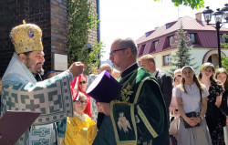 jarek 
The Holy Spirit feast in the Holy Spirit church in Białystok 
2023-06-29 20:14:04