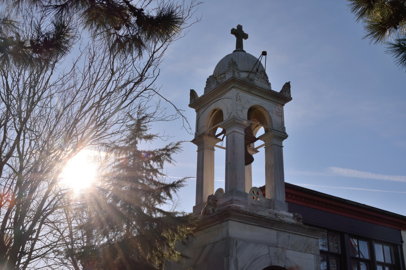 Wieża monasteru św. Jerzego na Buyukadzie, zachód słońca