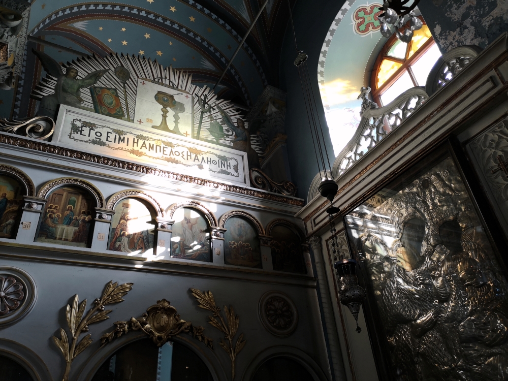 Południowy boczny ołtarz monasteru św. Jerzego na Buyukadzie