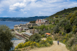 Pit_Zsak_79 
Athos.1.Ksenofontos. 
15 
2023-08-10 10:33:51