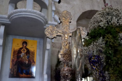 Sheep1389 
Cross in the Theotokos church in Amioun 
2023-11-10 20:56:14