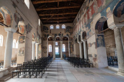 alik 
Old cathedral in Veria 
0 
2024-01-03 16:30:24