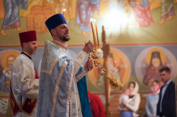 jarek 
Easter night in Zwierki Convent  
2024-05-29 20:34:38