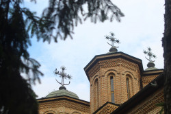 anamariaavram 
Saint George Church from Pitesti, Romania 
2024-08-16 18:50:02