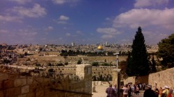 anamariaavram 
Pilgrims in Jerusalem 
2025-04-06 00:03:24