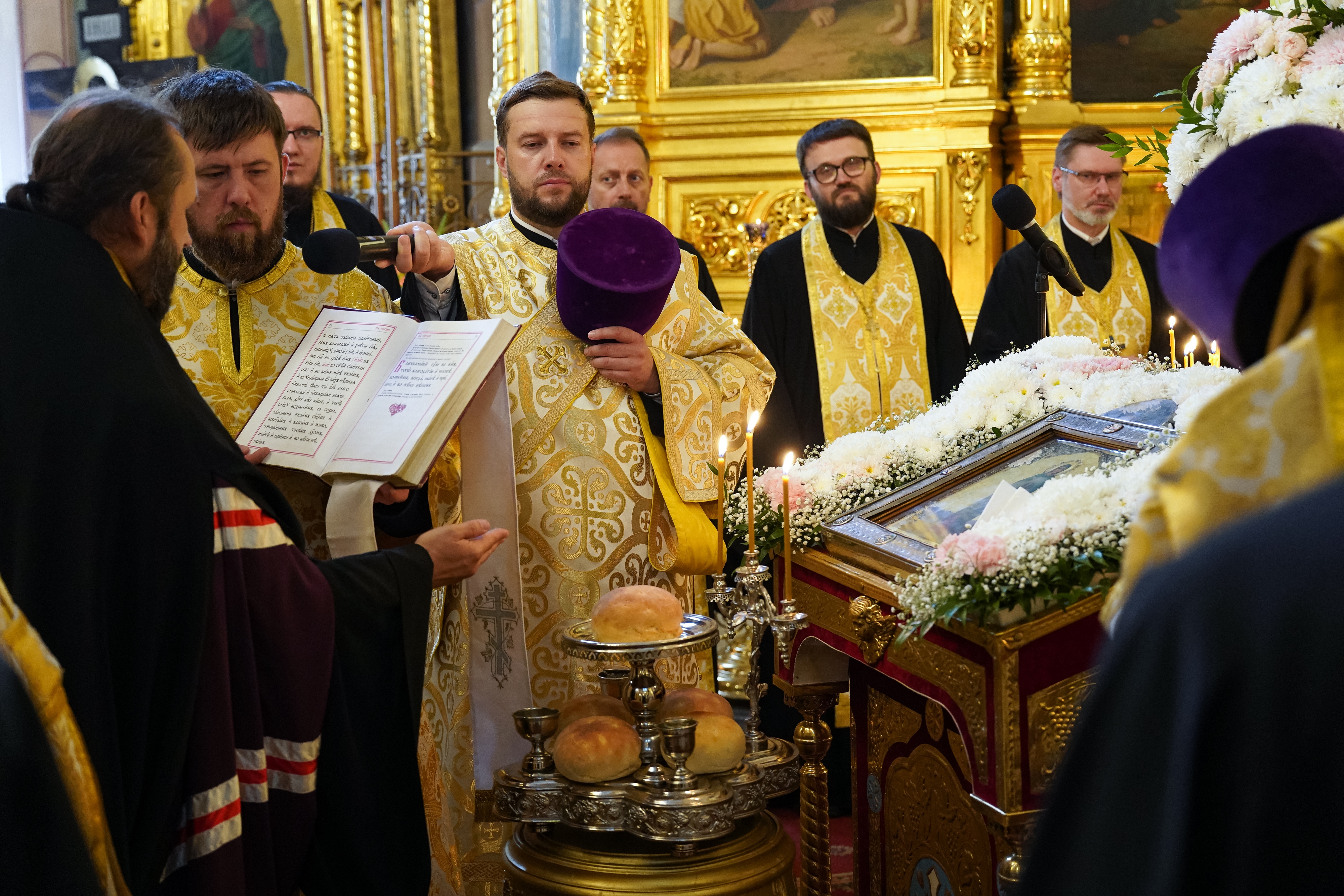 The All-Night Vigil in St. Mary Magdalene Cathedral in Warsaw - parish feast 2025