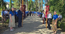jarek 
Procession before Divine Liturgy of Transfiguration feast on Grabarka, 2025 
2025-09-19 20:33:29