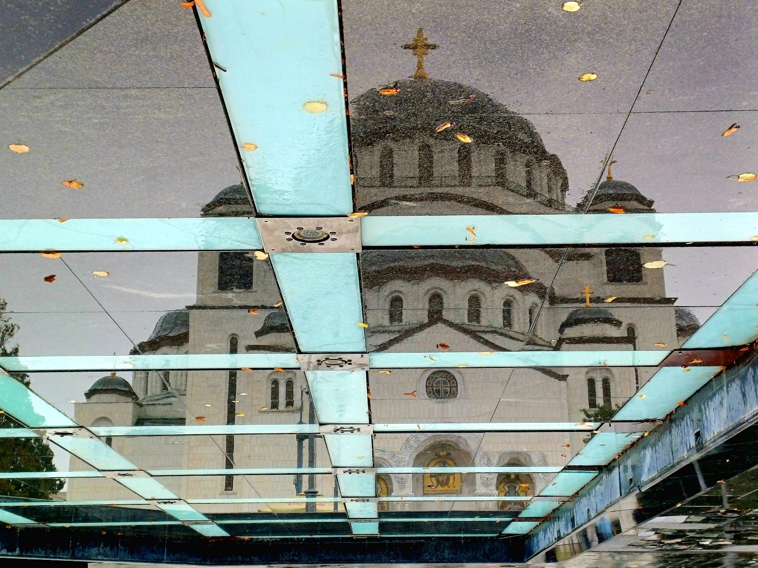 Храм