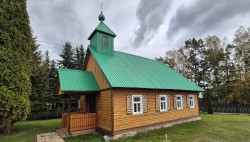 jarek11 
The Orthodox chapel in Kaniuki village 
2025-10-17 16:07:14