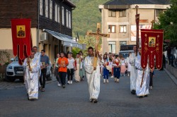 alik 
 Solemn procession on Dormition feast in Kolašin