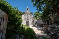 alik 
 Vojnici Convent