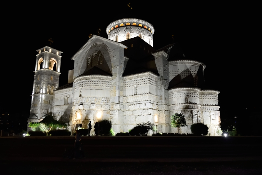 Sobór Zmartwychwstania Pańskiego w Podogicy nocą, 2024