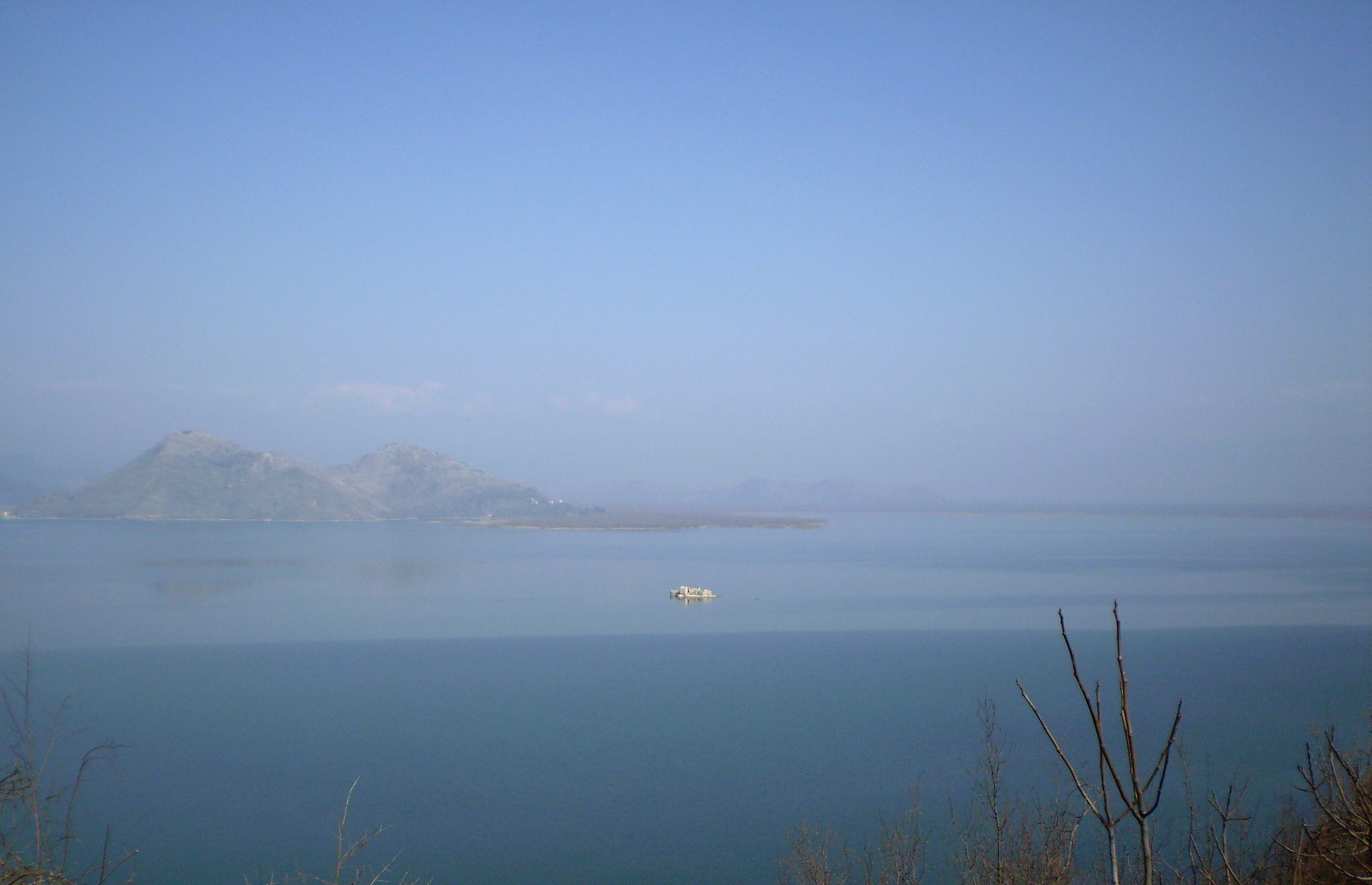 Скадарско језеро