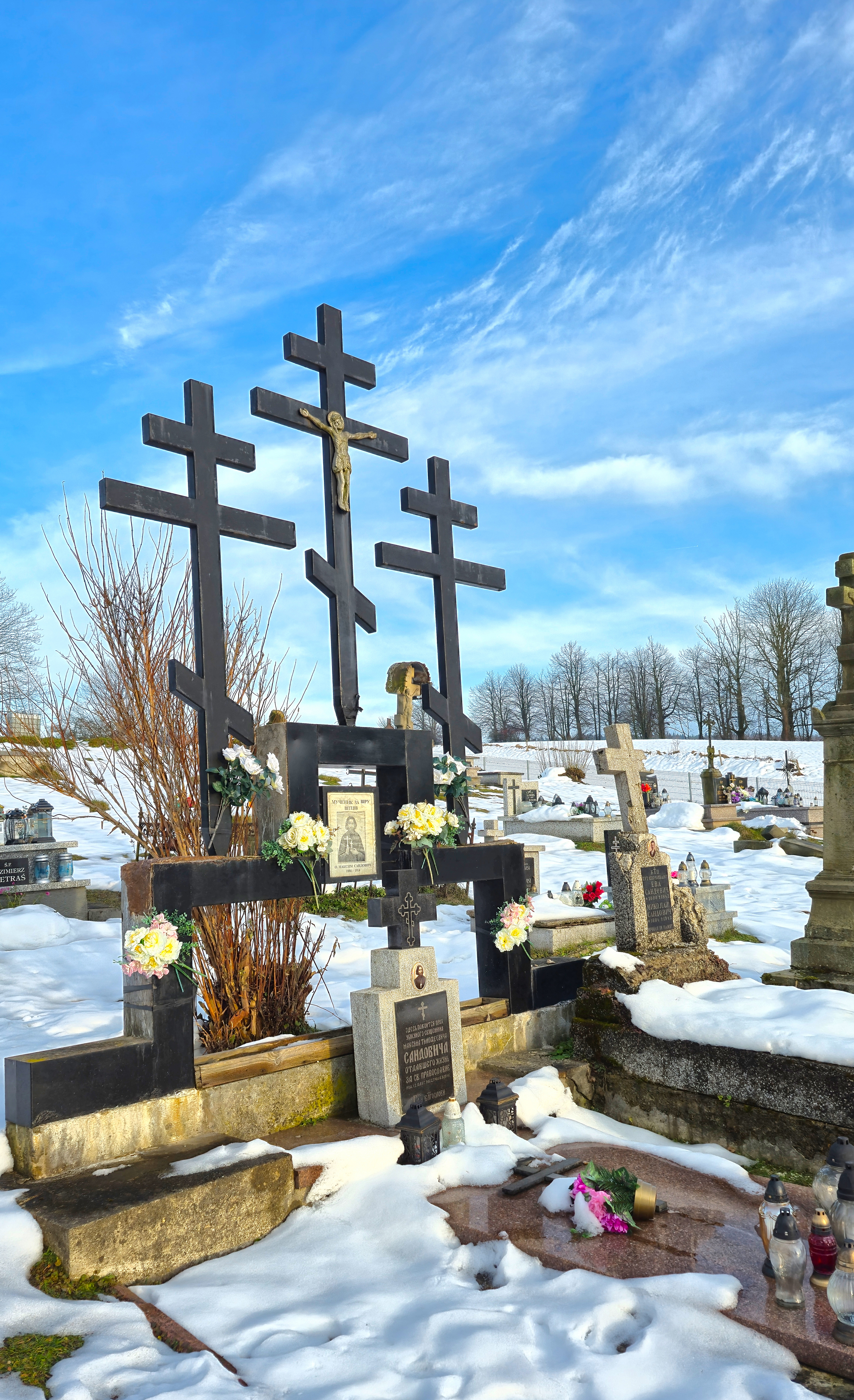 The grave of St. Maxim Sandowicz on the cementary in Żdynia
