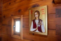 alik 
 The Orthodox chapel in Dola