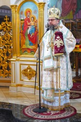 jarek1 
 The Divine Liturgy in the Holy Trinity church in Gorlice