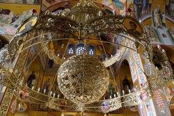 Sheep1389 
Żyrandol w katedrze w Podgoricy, 2024 
2026-01-20 13:06:58