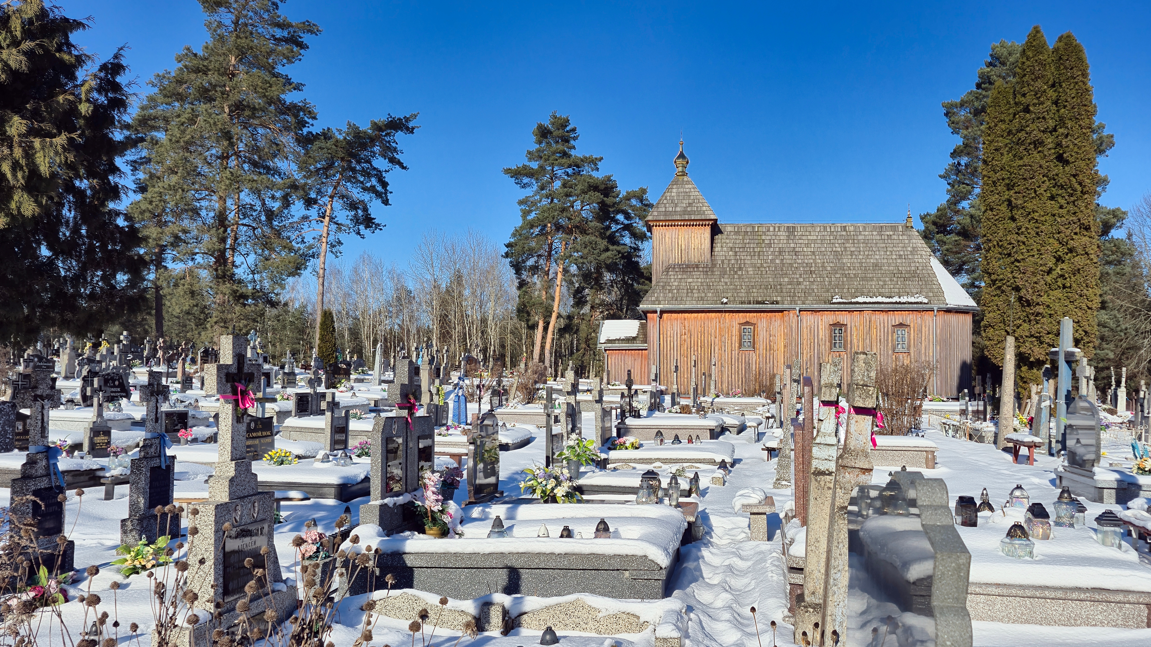 The cementary Orthodox chapel in Leniewo