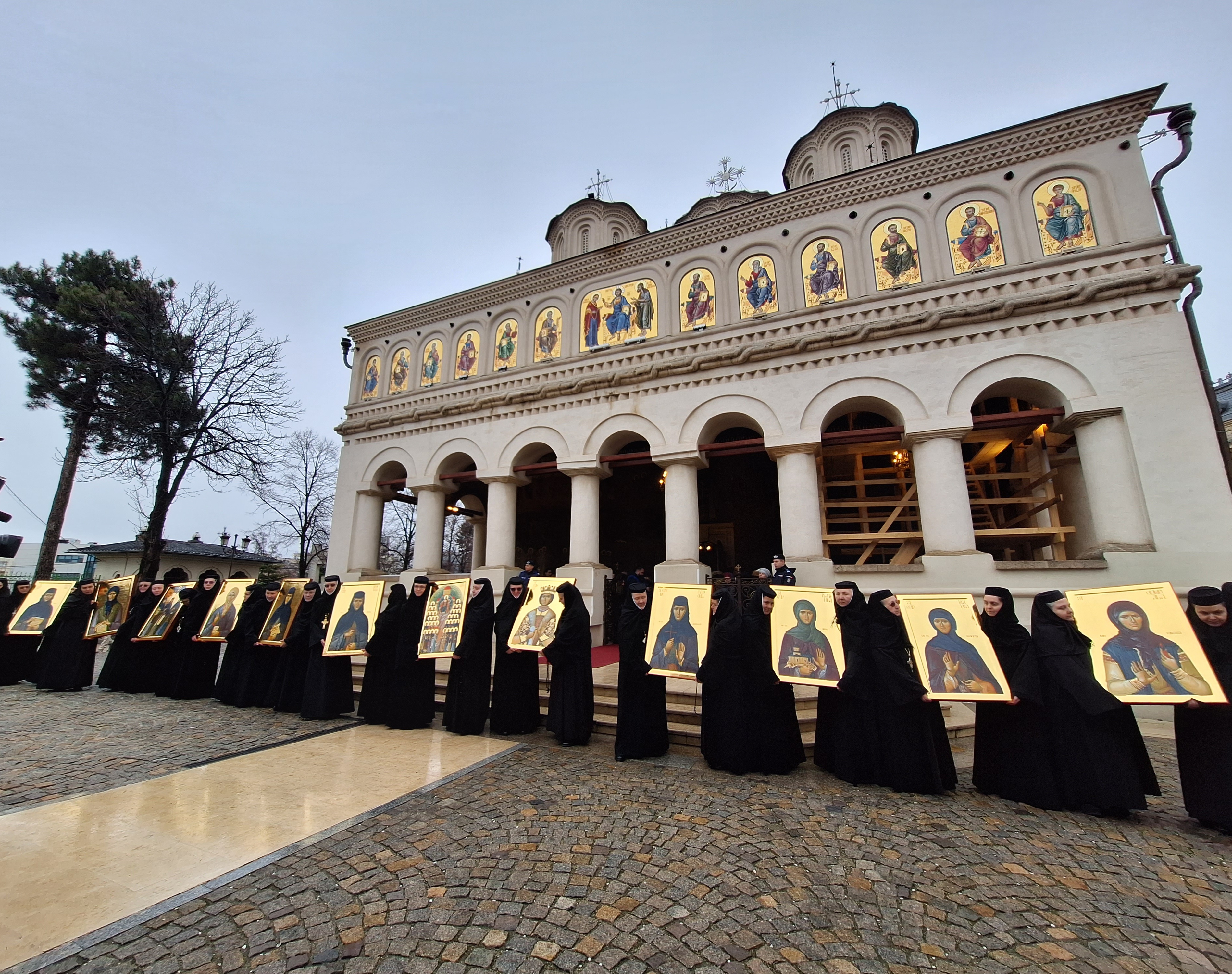 Proclamation of 16 Romanian Saint Women