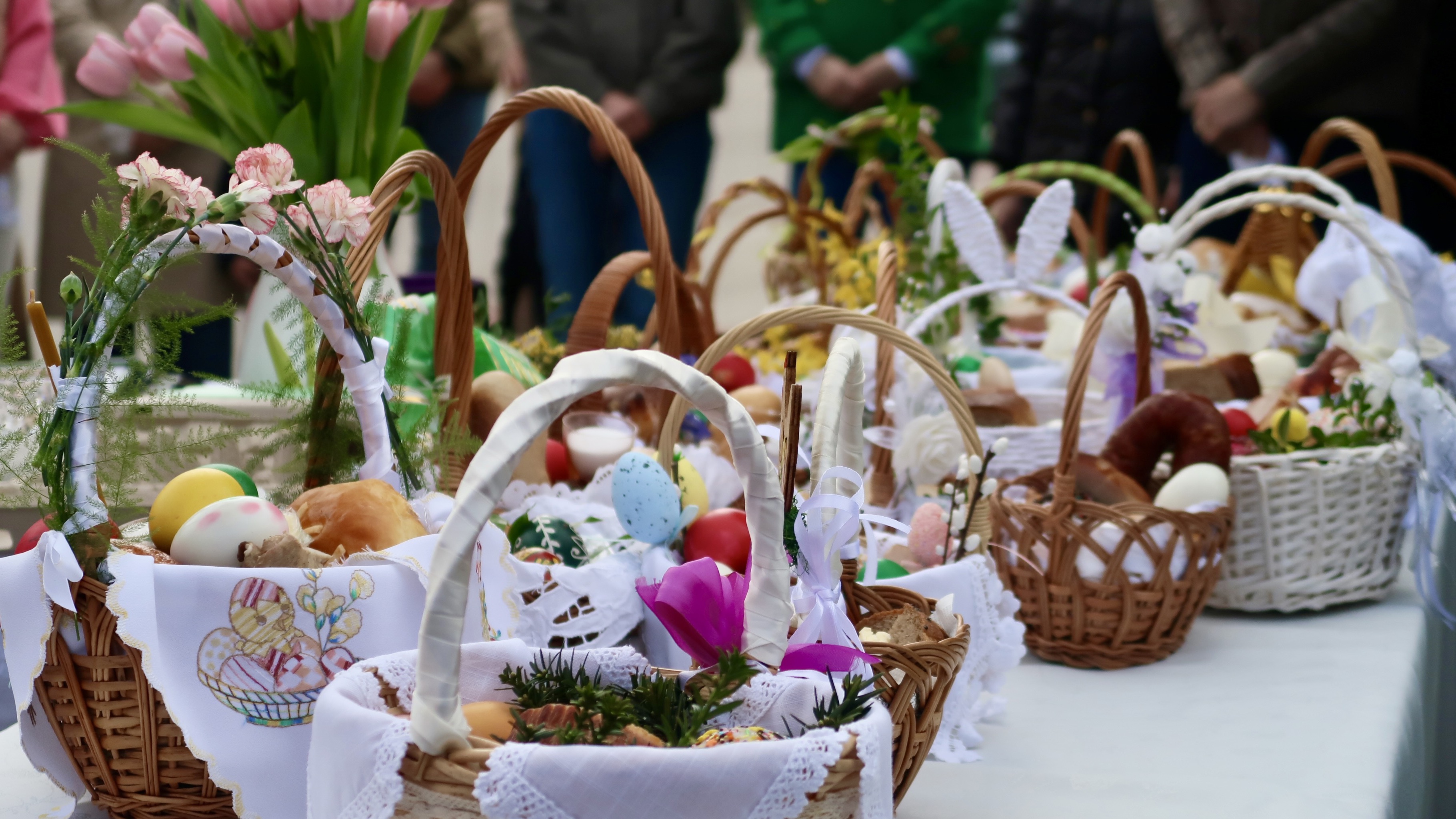 Święcenie pokarmów w Parafii Zmartwychwstania Pańskiego w Bielsku Podlaskim