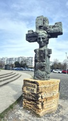 jarek 
 Nicola Tesla monument close to the Ressurection Cathedral in Podgorica