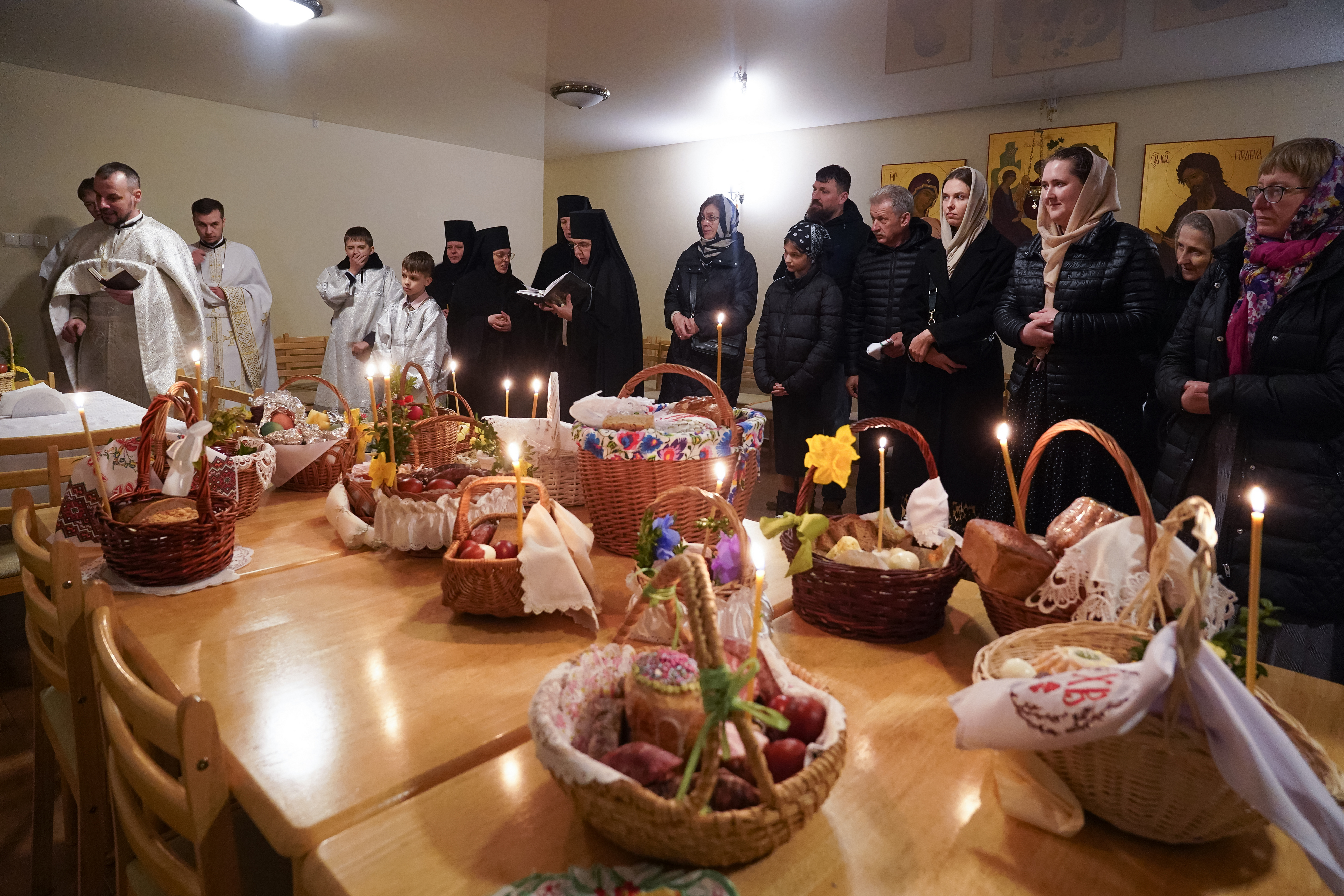 Reading of Twelve Gospels in Zwierki Convent
