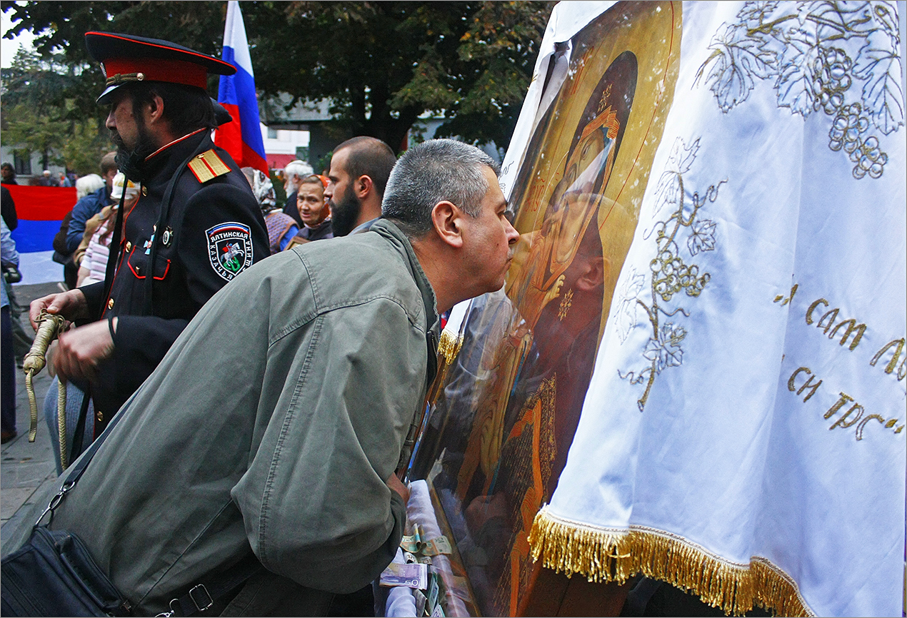 Veneration of the Holy Virgin Mary icon 