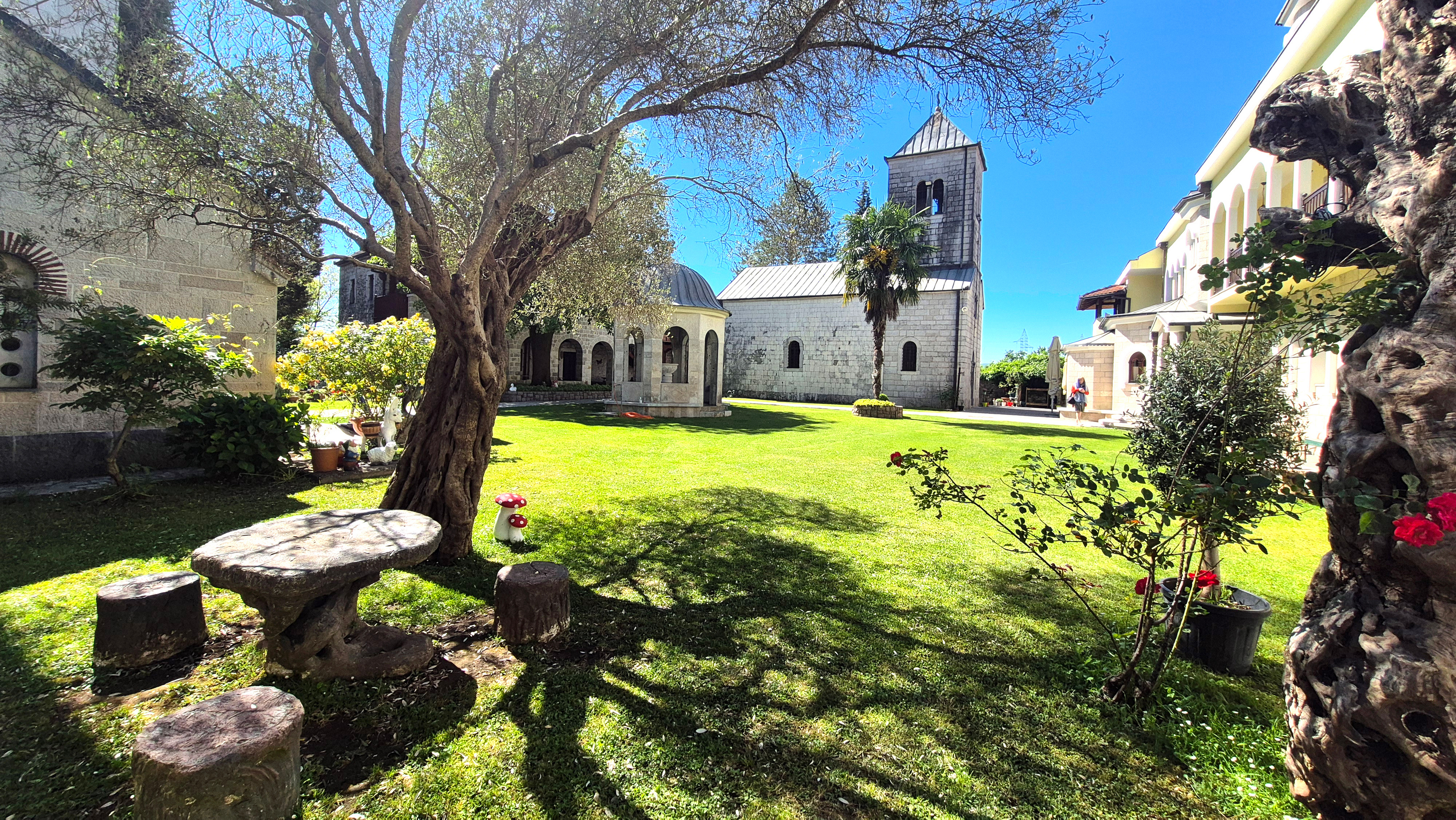 Zdrebaonik Convent