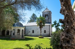 alik 
 Manastir Zdrebaonik 